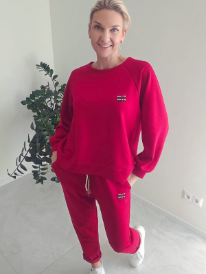 Moteriškas sportinis kostiumėlis su dekoru – vyšnios spalvos